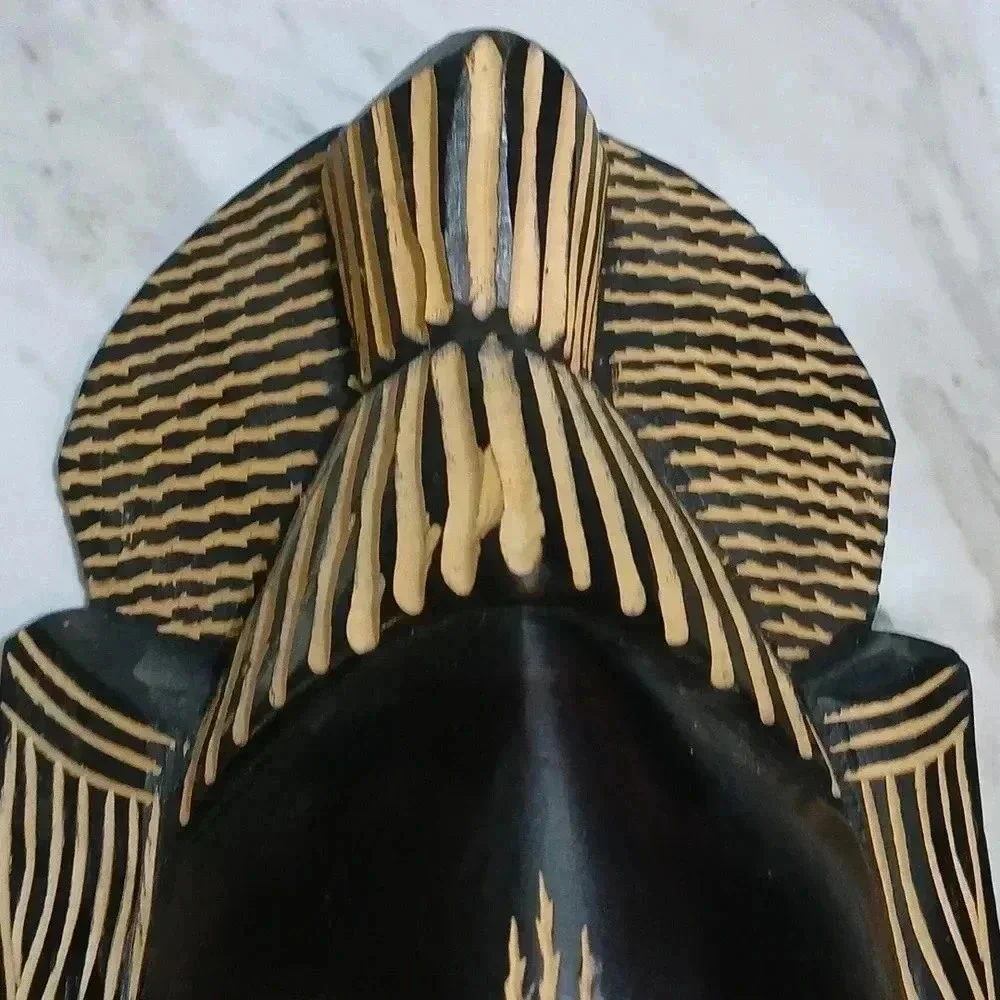 Angola mask..pure solid wood..a very unique one of a kind mask..10×6 - Picture 2 of 5